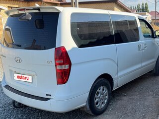 2011 Hyundai Grand Starex I, белый, 1500000 рублей, вид 2