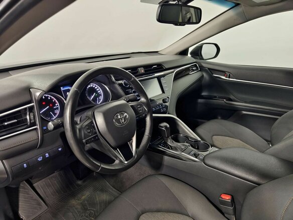 2020 Toyota Camry VIII (XV70), синий, 2249000 рублей - вид 9