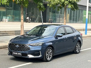 2022 Ford Escort VI Рестайлинг 2, синий, 1020005 рублей, вид 1