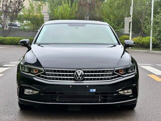 2023 Volkswagen Magotan B8 Рестайлинг, чёрный, 1990000 рублей, вид 2