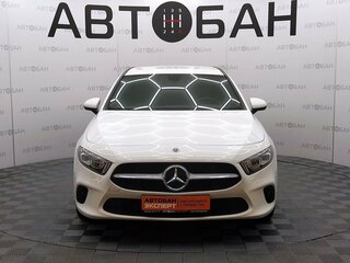 2019 Mercedes-Benz A-Класс 200 IV (W177), белый, 2349000 рублей, вид 2