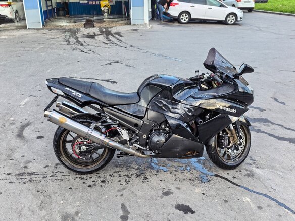 2006 Kawasaki ZZR 1400, чёрный, 750000 рублей - вид 5