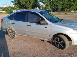 2014 Lada (ВАЗ) Granta I, серебристый, 440000 рублей, вид 2