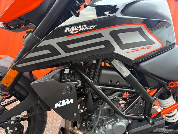 2023 KTM 250 Duke, чёрный, 399990 рублей - вид 18