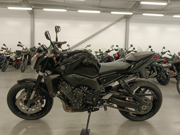 2013 Yamaha FZ1, чёрный, 550000 рублей - вид 3