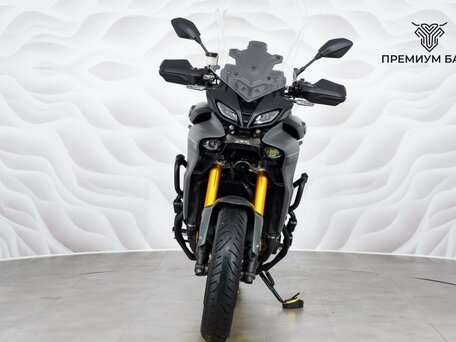2022 Yamaha MT-09 Tracer (FJ-09), серый, 1327000 рублей, вид 4