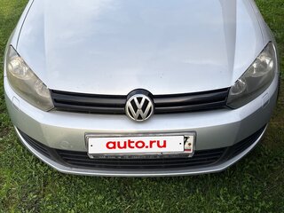 2011 Volkswagen Golf VI, серебристый, 700000 рублей, вид 1