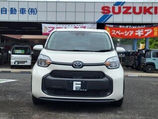 2023 Toyota Sienta III, белый, 1200000 рублей, вид 3