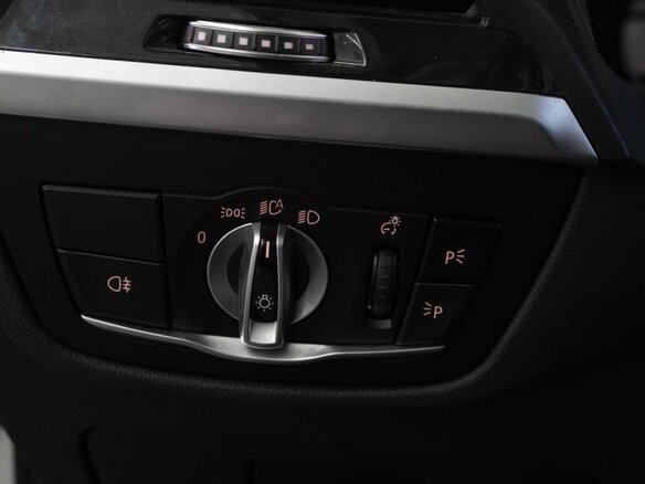 2021 BMW X3 28i xDrive III (G01), белый, 5300000 рублей - вид 19