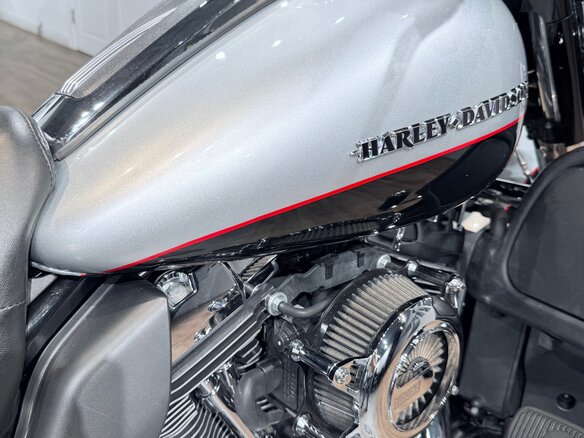 2015 Harley-Davidson Electra Glide, серебристый, 1399000 рублей - вид 24