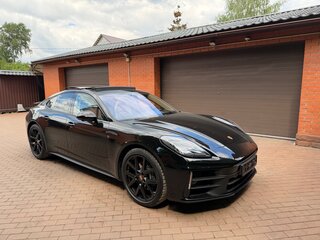 2025 Porsche Panamera 4 III, чёрный, 19500000 рублей, вид 1