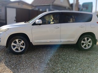 2013 Toyota Vanguard, белый, 1410000 рублей, вид 4