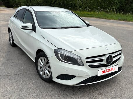 2013 Mercedes-Benz A-Класс 180 III (W176), белый, 1350000 рублей, вид 2