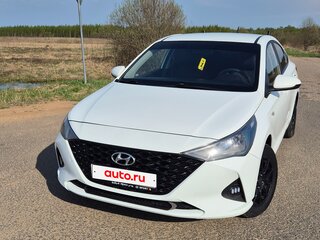 2020 Hyundai Solaris II Рестайлинг, белый, 1400000 рублей, вид 2