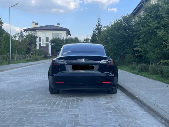 2020 Tesla Model 3 Standart Plus I, чёрный - вид 3