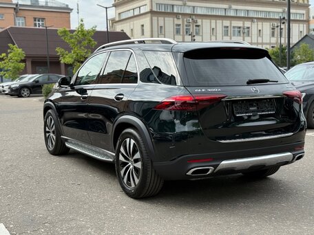 2026 Mercedes-Benz GLE 300 d II (V167) Рестайлинг, зелёный, 10290000 рублей, вид 3