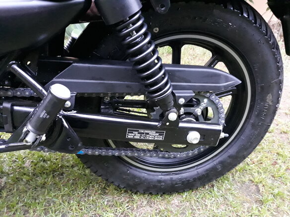 2016 Bajaj Avenger, чёрный - вид 4