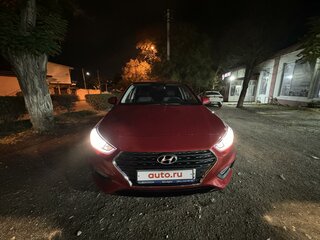 2019 Hyundai Solaris II, красный, 1790000 рублей, вид 5