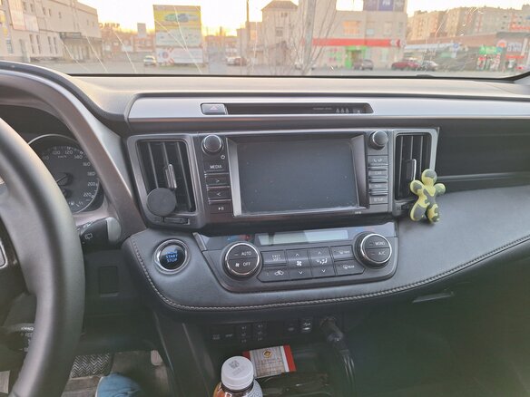 2017 Toyota RAV4 IV (XA40) Рестайлинг, чёрный, 2050000 рублей - вид 25