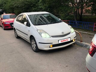 2009 Toyota Prius II Рестайлинг (XW20), белый, 700000 рублей, вид 1