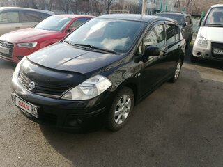 2013 Nissan Tiida I Рестайлинг, чёрный, 1200000 рублей, вид 1