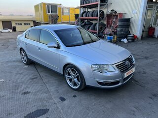 2006 Volkswagen Passat B6, серебристый, 640000 рублей, вид 3