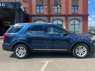 2016 Ford Explorer V Рестайлинг, голубой, 1950000 рублей, вид 3