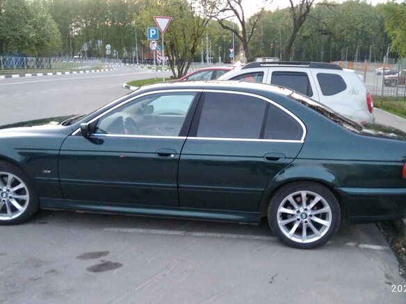 1998 BMW 5 серии 523i IV (E39), зелёный