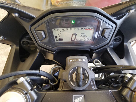 2013 Honda CBR 400R, чёрный, 420000 рублей, вид 2