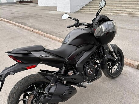2020 Bajaj Dominar 400, чёрный, 400000 рублей, вид 1