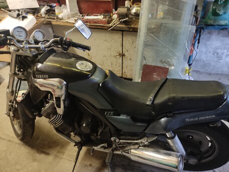1986 Yamaha FZX750, чёрный, 240000 рублей, вид 3