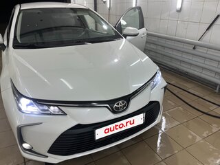 2019 Toyota Corolla XII (E210), белый, 1890000 рублей, вид 3