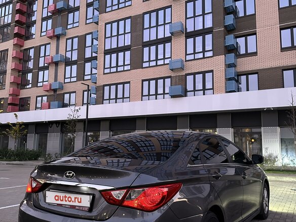 2011 Hyundai Sonata VI (YF), серый, 1500000 рублей - вид 6