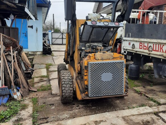 2012 John Deere 318, жёлтый, 1999999 рублей - вид 8