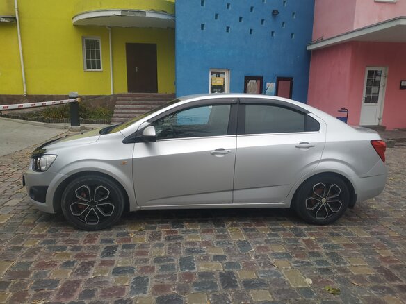 2013 Chevrolet Aveo II, серебристый