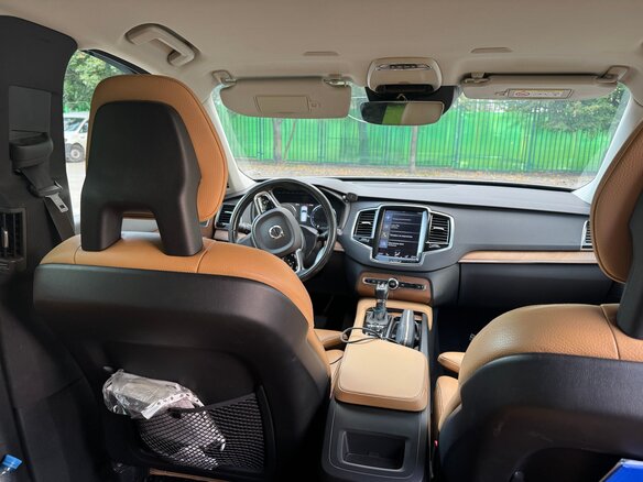 2015 Volvo XC90 II, бежевый, 4000000 рублей - вид 13
