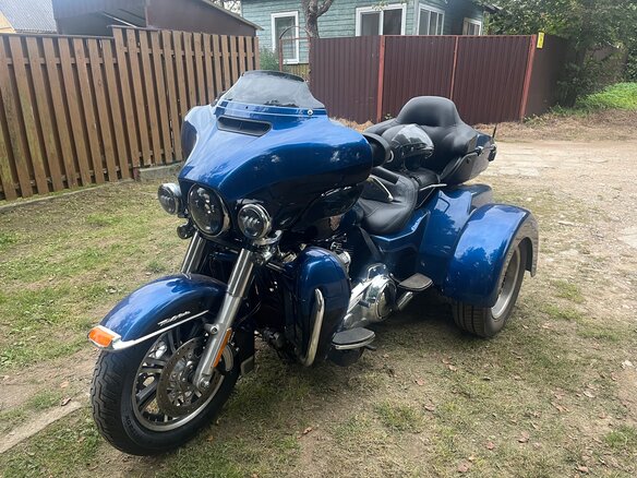 2018 Harley-Davidson Tri Glide, синий, 2000000 рублей - вид 10
