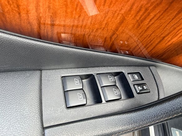 2012 Infiniti FX30d II (S51) Рестайлинг, белый, 3480000 рублей - вид 28