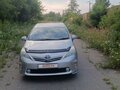 2011 Toyota Prius Alpha I (ZVW40/41), серебристый, 1380000 рублей - вид 1