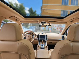 2012 Porsche Cayenne II (958), белый, 3000000 рублей, вид 4