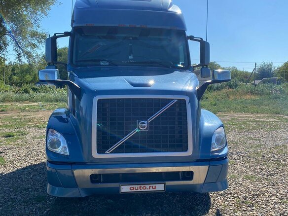 2003 Volvo VNL, синий, 3500000 рублей - вид 24
