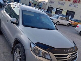 2010 Volkswagen Tiguan I, серебристый, 1380000 рублей, вид 2