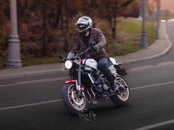 2020 Yamaha XSR900, белый, 900000 рублей - вид 10
