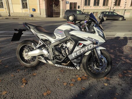 2014 Honda CBR 650F, белый, 800000 рублей, вид 2