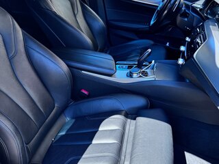 2018 BMW 5 серии 530i xDrive VII (G30/G31/G38), белый, 3500000 рублей, вид 5