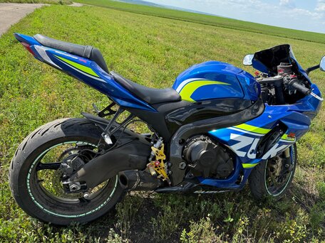 2011 Suzuki GSX-R 1000, синий, 700000 рублей, вид 2