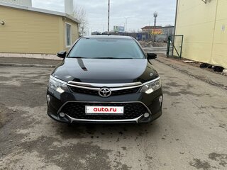 2017 Toyota Camry VII (XV50) Рестайлинг 2, чёрный, 2550000 рублей, вид 3
