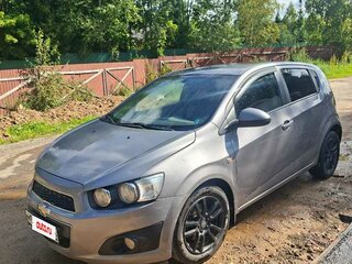 2012 Chevrolet Aveo II, серебристый, 650000 рублей, вид 1