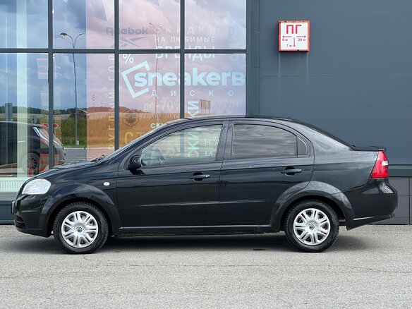 2010 Chevrolet Aveo I Рестайлинг, чёрный, 550000 рублей - вид 4