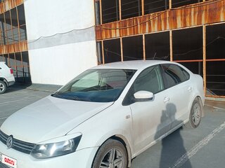 2014 Volkswagen Polo V, белый, 700000 рублей, вид 1